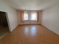 EG Zimmer 1.jpg
